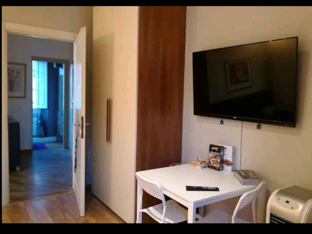 White Guesthouse Firenze Esterno foto